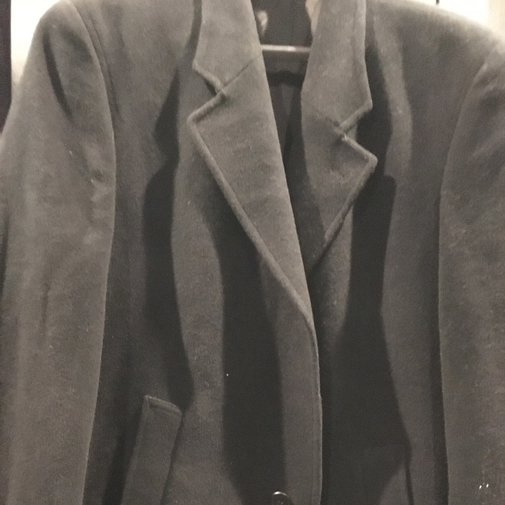 Men’s wool coat (knee Length) M