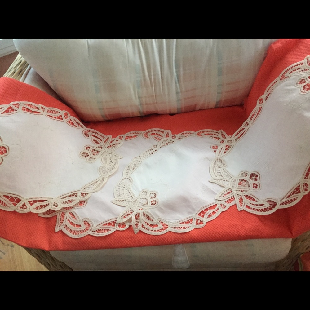 4 Lace Battenburg Placemats