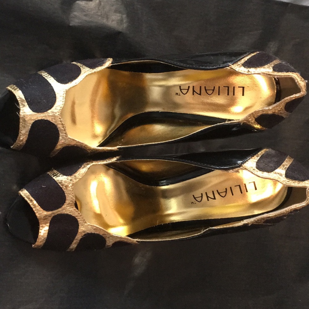 Black & Gold shoe