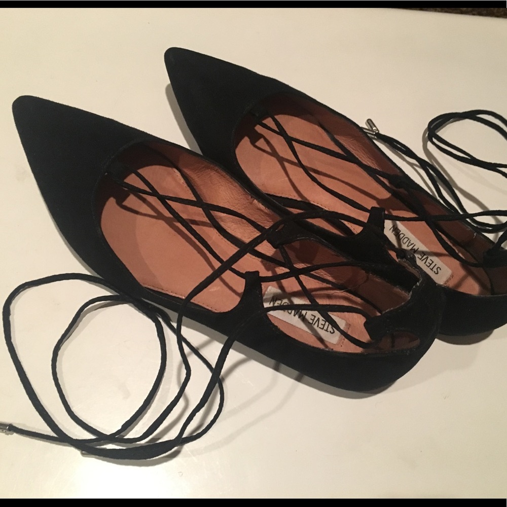 Steve Madden Black lace up ballet flats