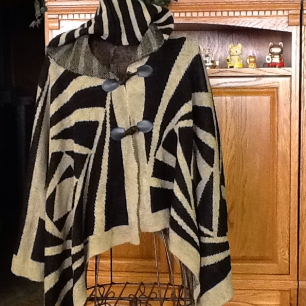 Sweater cape