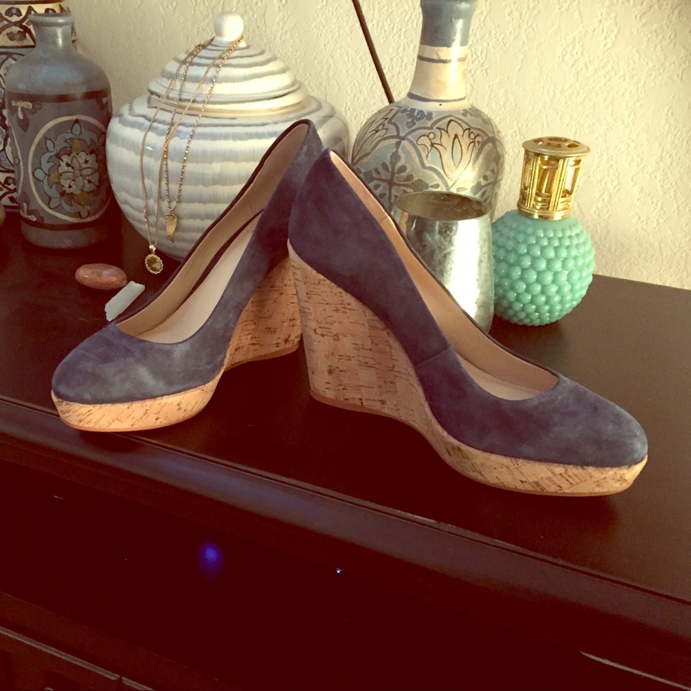 Vince Camuto blue wedges