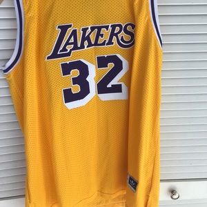 Autographed magic Johnson lakers jersey
