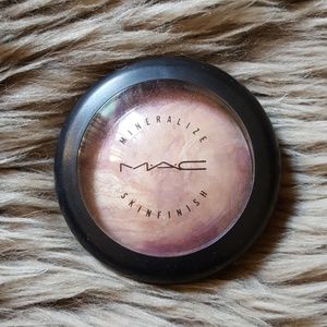 AUTHENTIC MAC MSF IN PERFECT TOPPING