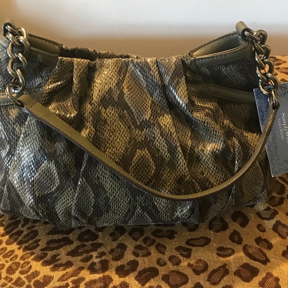 VERA WANG GREEN SNAKESKIN HANDBAG NWT - Picture 2 of 6