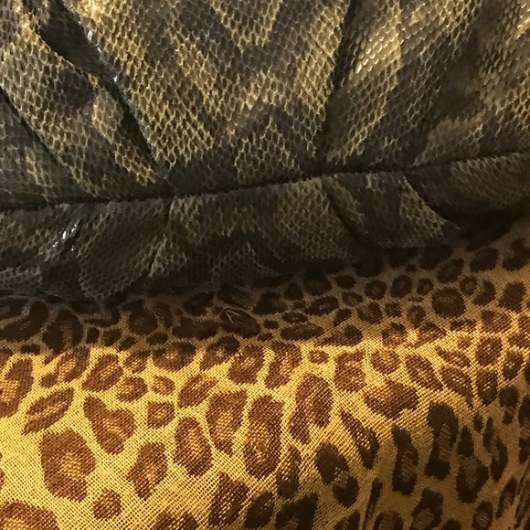 VERA WANG GREEN SNAKESKIN HANDBAG NWT - Picture 5 of 6