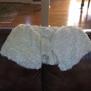 Winter white shoulder stole