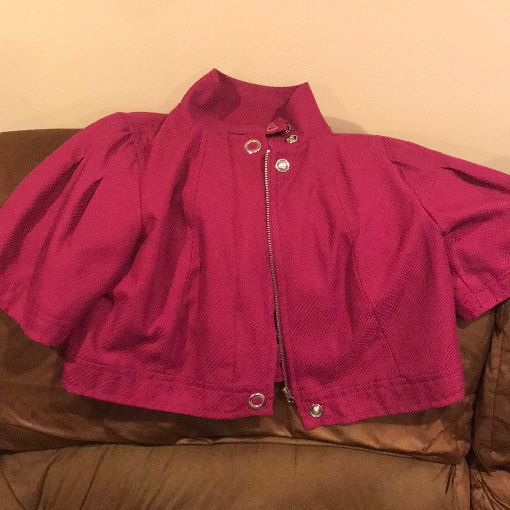 Short sleeve magenta zip up  jacket