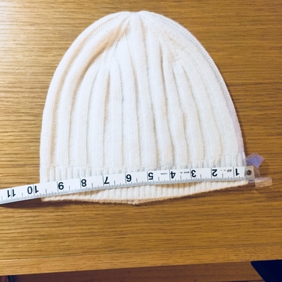 J crew 100% cashmere cream color hat. - Picture 5 of 8