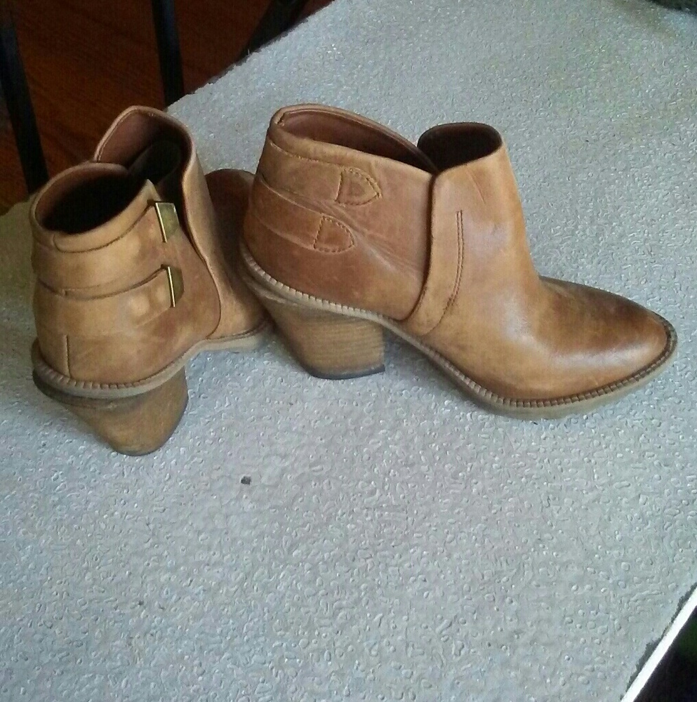 Kenneth cole reaction leather boots
