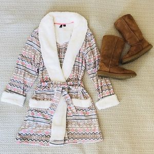 Kensie Patterned Microfleece Robe NWOT