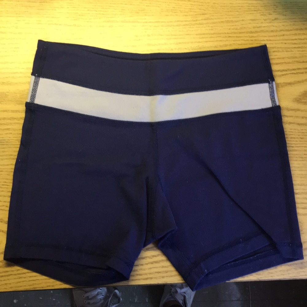 Lululemon Spandex Shorts Size 6