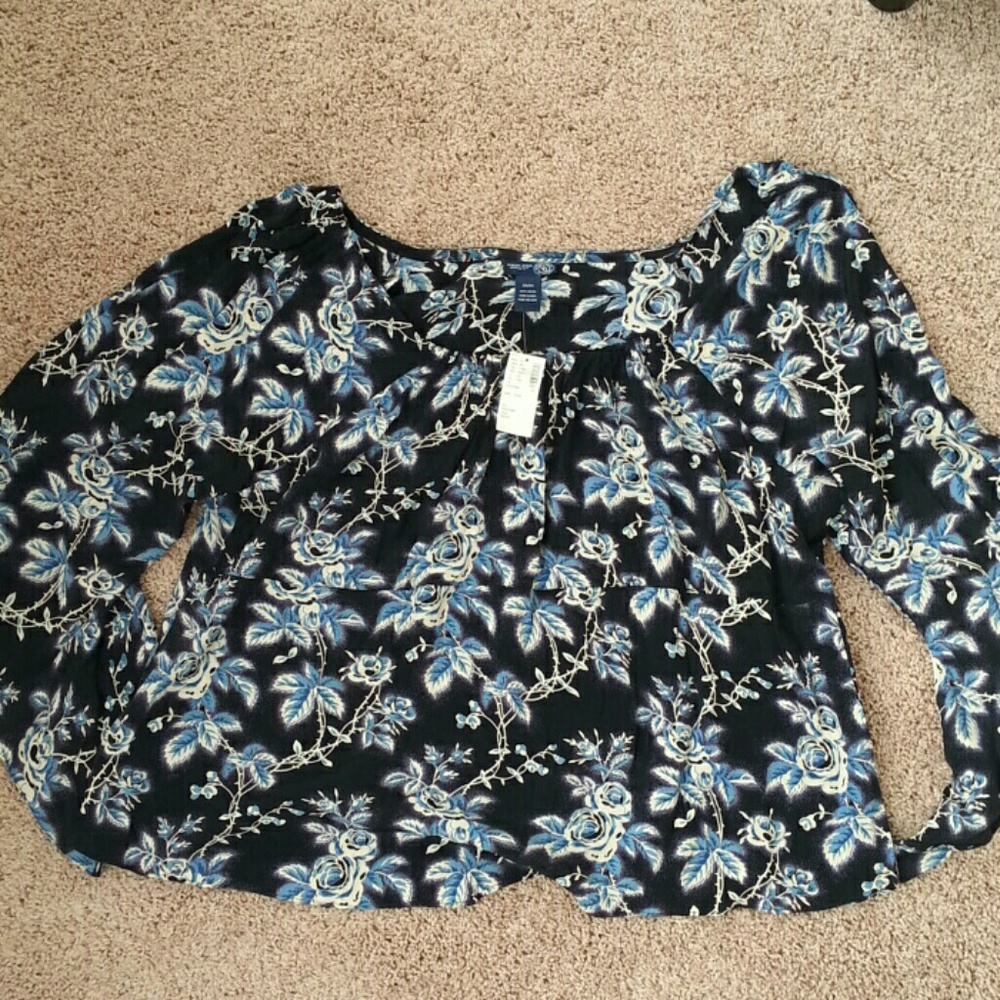 Lane Bryant Bell sleeve blouse size 22/24