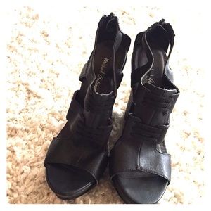 Michael Antonio wedge sandal