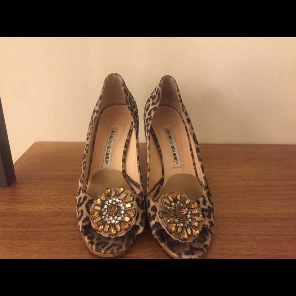 Manolo Blahnik leopard print heels, sz 38