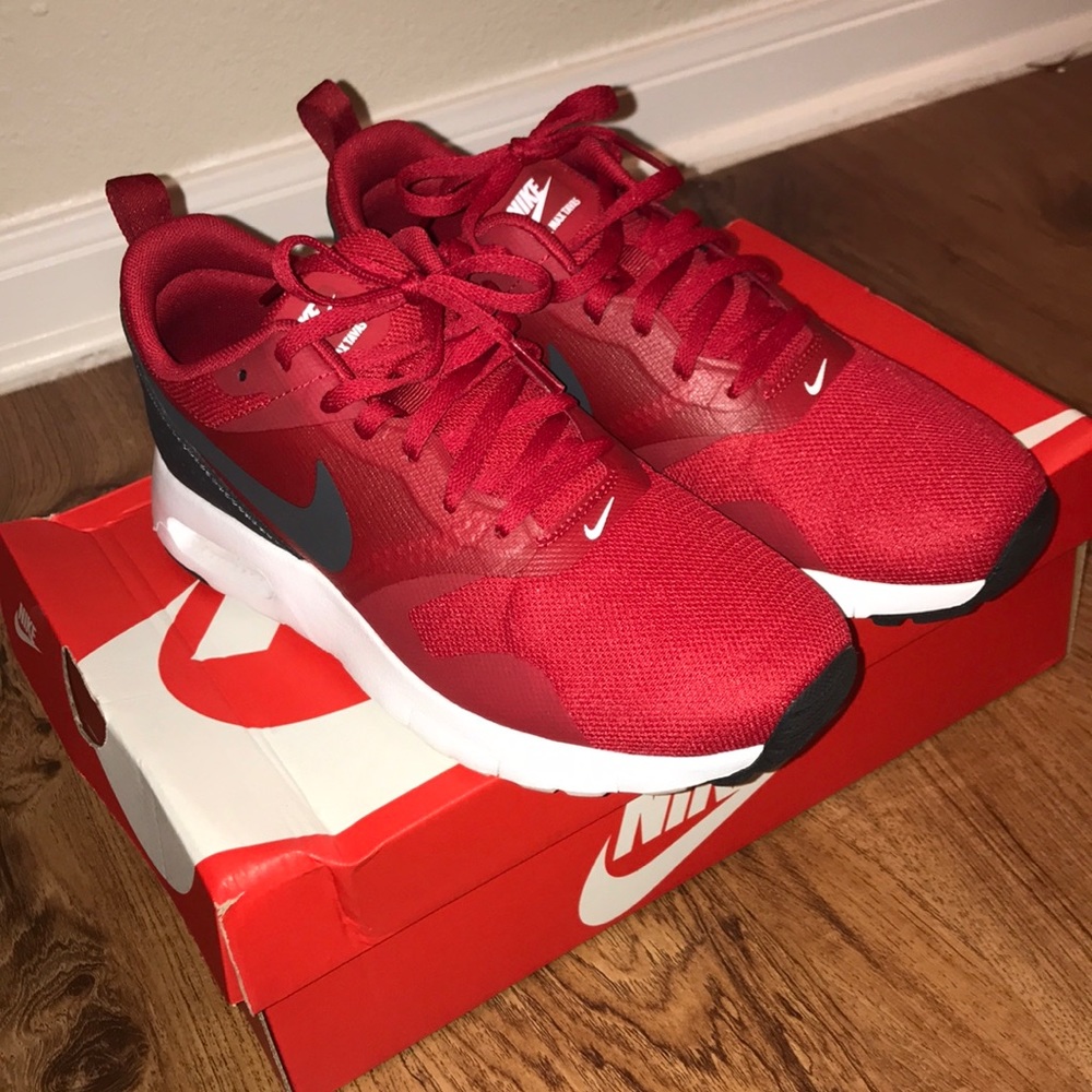Nike Air Max Tavas
