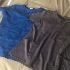 2 Dickies scrub tops size Large