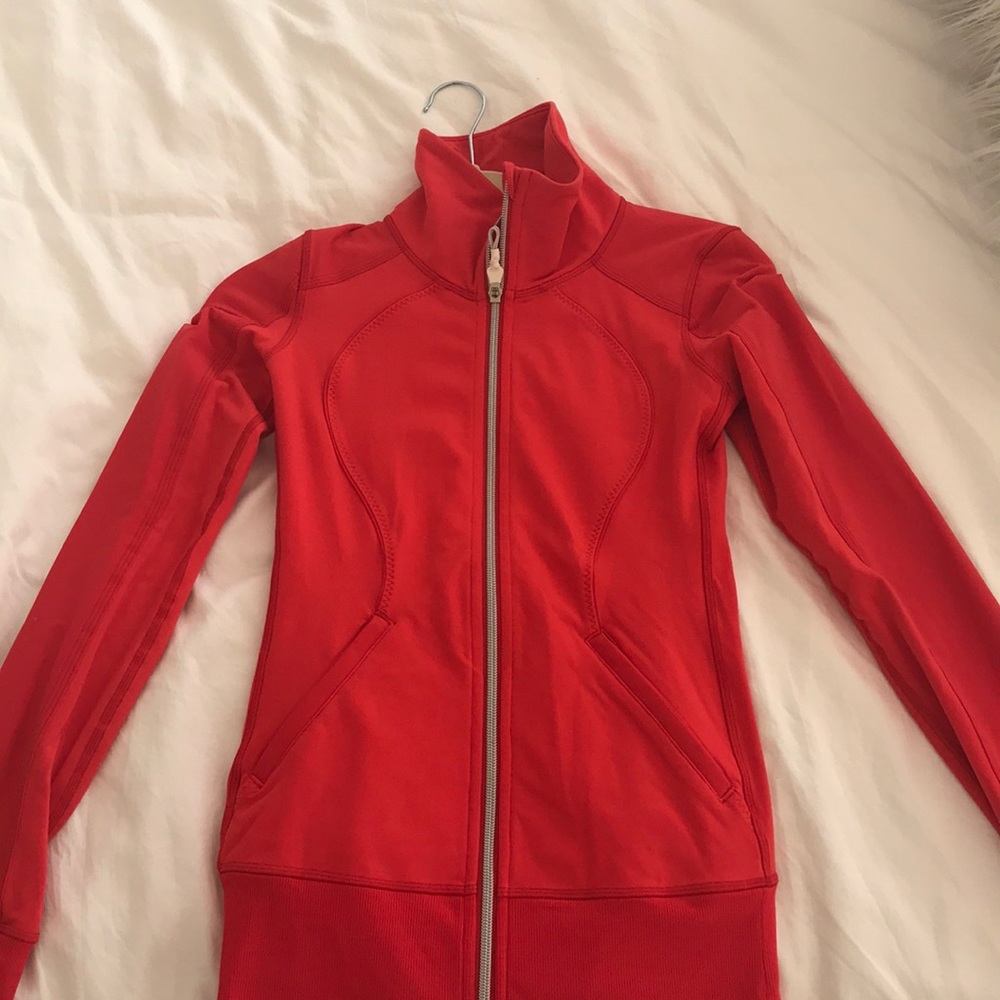 Lulu lemon athletica red zip up size 2