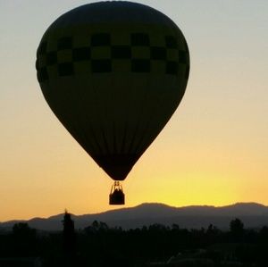 Meet your Posher, Ana