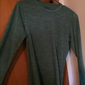 Patagonia base layer long sleeve shirt