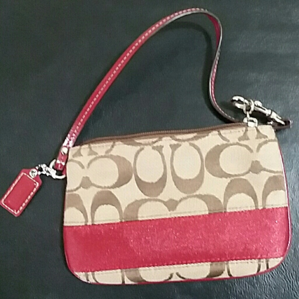 Coach wristlet new without tags