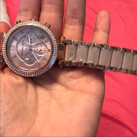 Disney Christmas 2025 Lil Rin Rin Plush Badge Red New