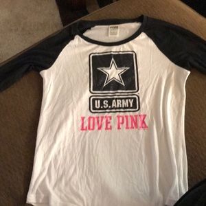 VS PINK Army tee