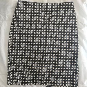 Ann Taylor geometric print skirt size 4