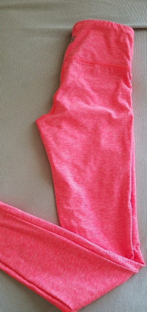 PINK NEW BALANCE LEGGINGS