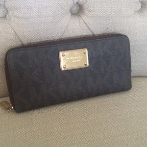 Authentic Michael Kors Wallet