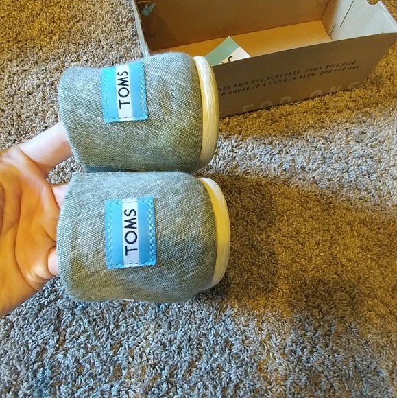{ Toms } Leaf Green Slub Chambray Classics - Picture 5 of 8
