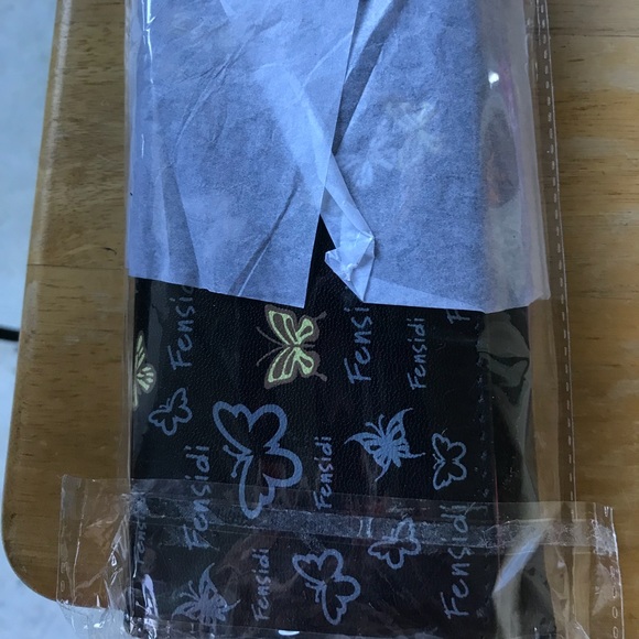 BNIP, LADIES, BLACK WALLET AND CREDIT CARD HOLDER - Picture 6 of 8