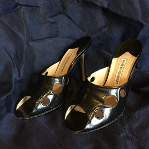 MANOLO BLAHNIK black heels sandals Sz 39