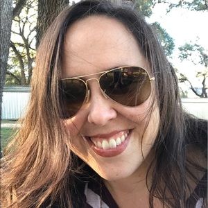 Meet your Posher, Lindsey