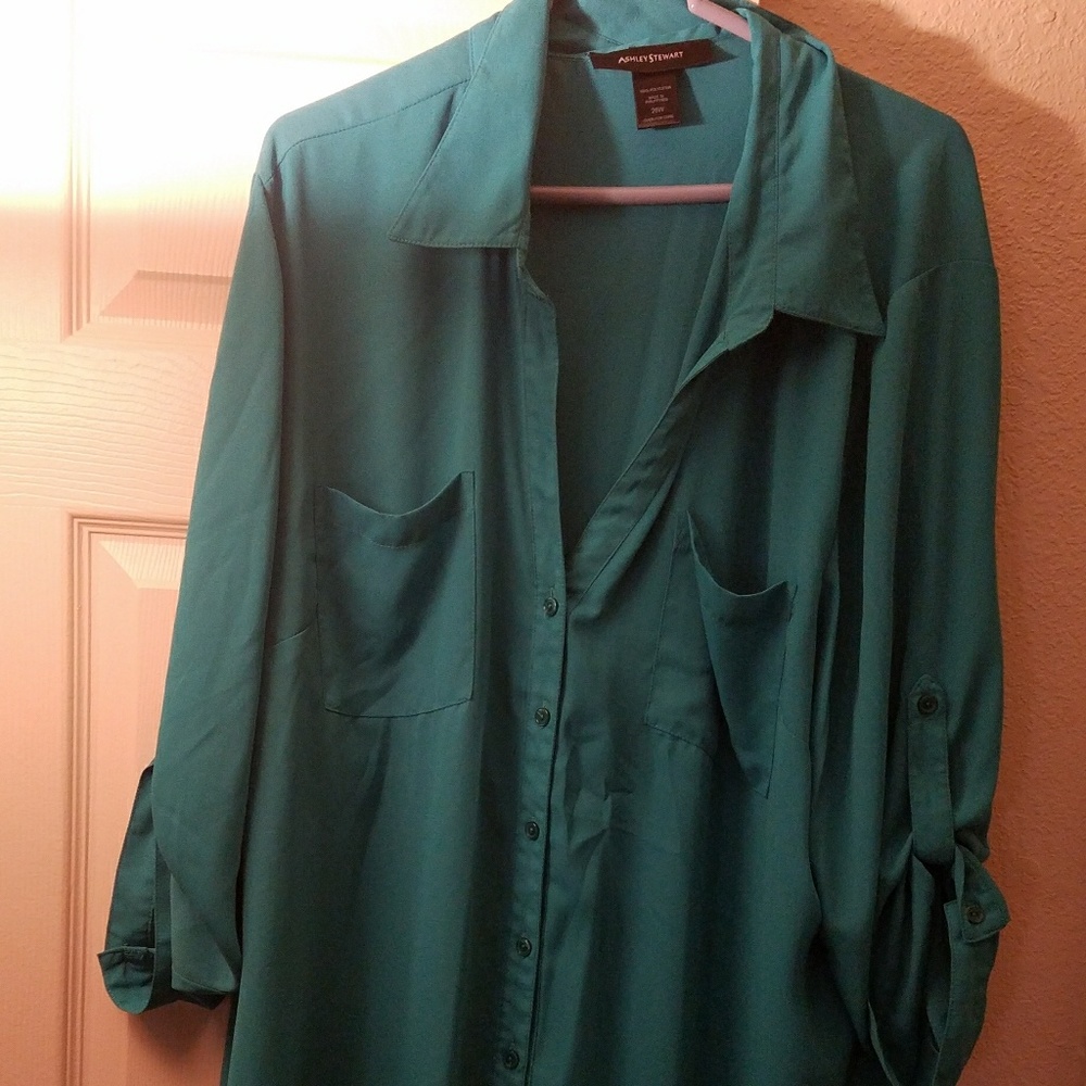 Gently used dress shirt