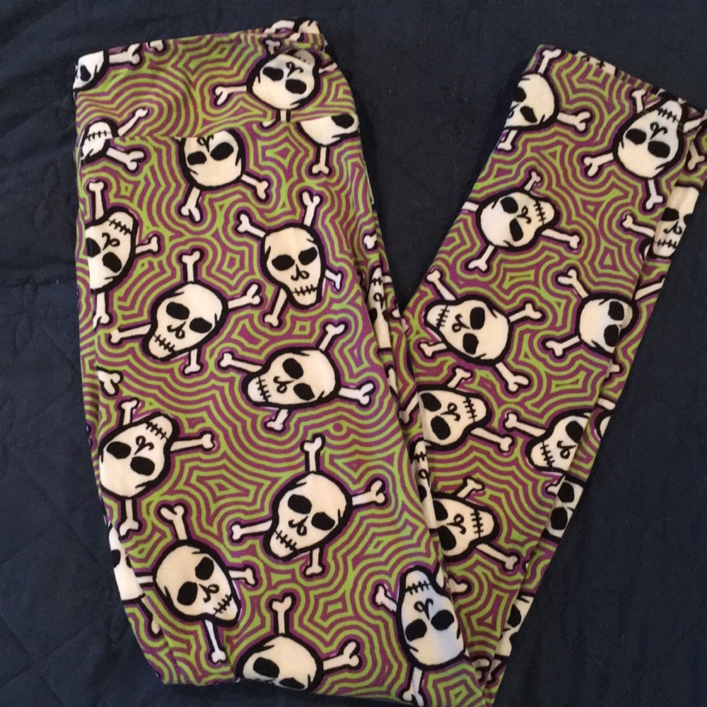 Lularoe Skull Leggings TC New