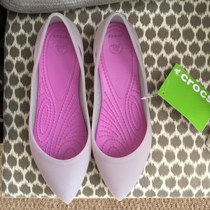 NWT Crocs Rio Flat (Size 7 fits like 7.5)
