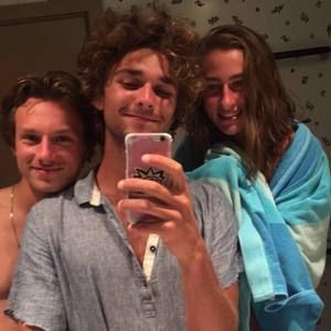 Meet your Posher, Avery