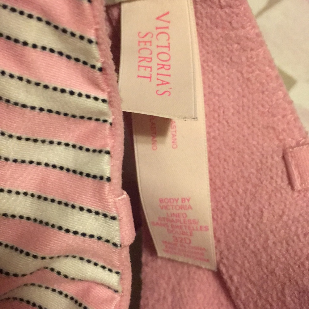 Victoria’s Secret strapless bra - Picture 3 of 4