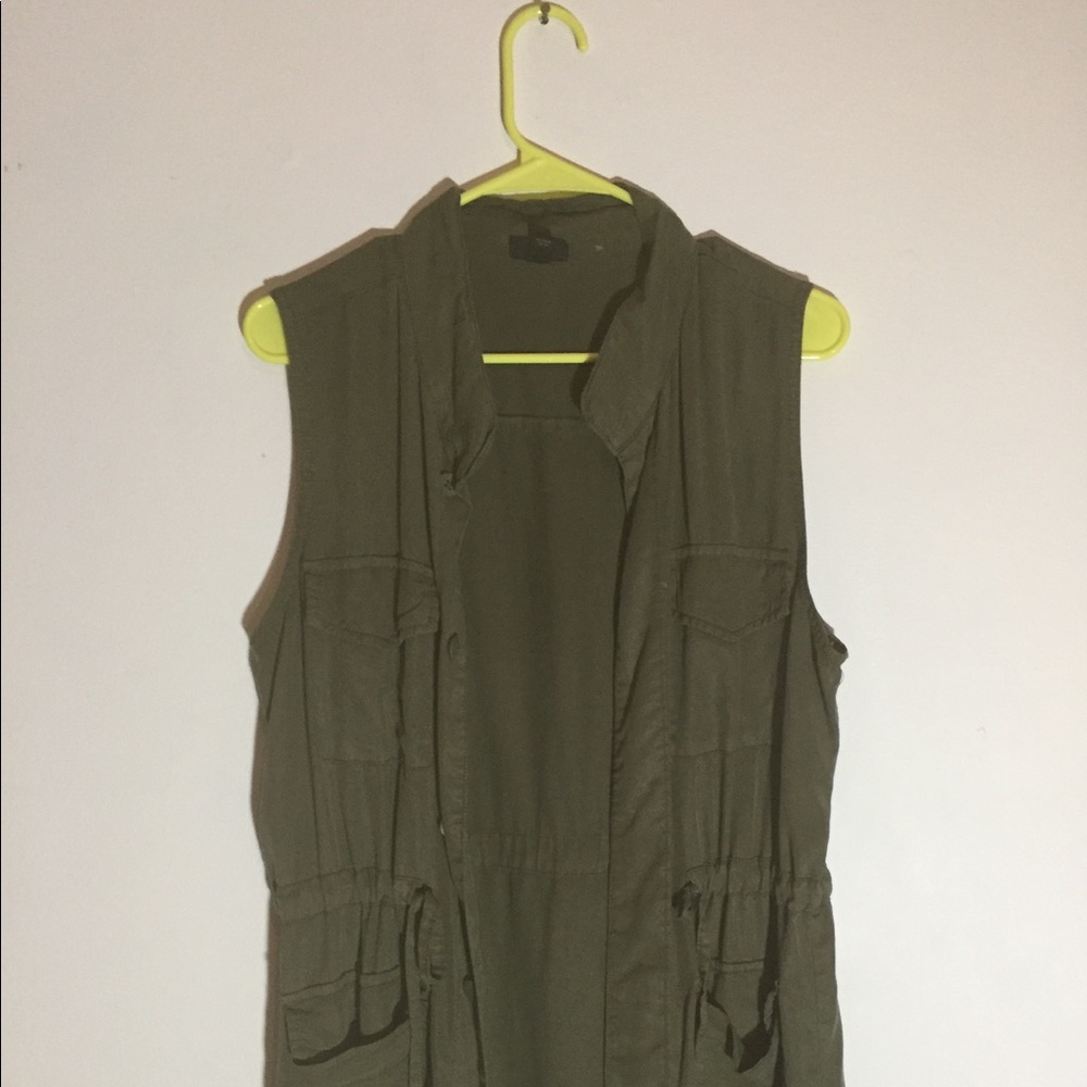 Army green vest