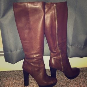 Leather brown boots