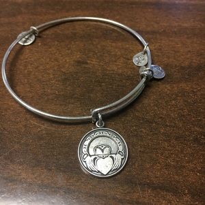 Alex and ani Claddagh bangle