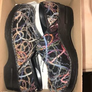 Dansko- Confetti Felt