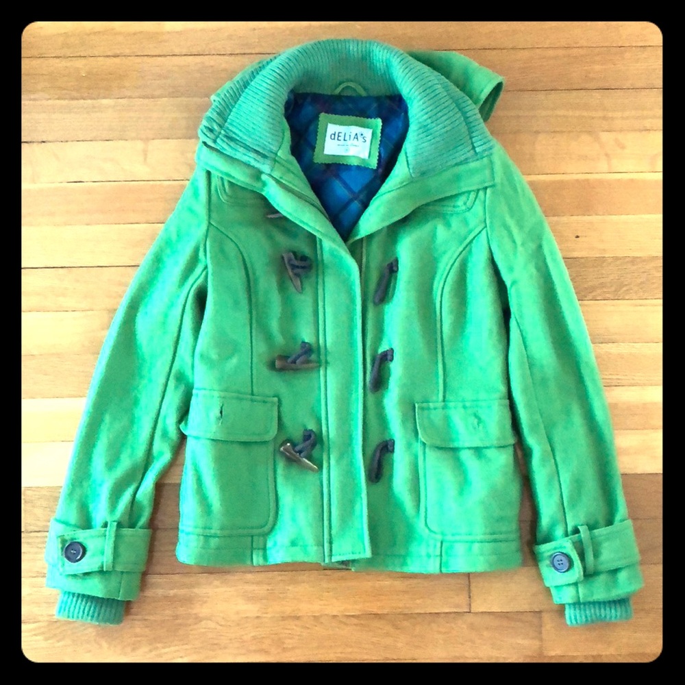Cute green toggle coat