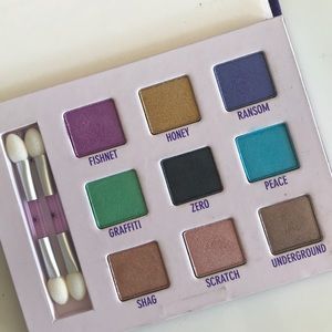 Urban Decay Shadow Box