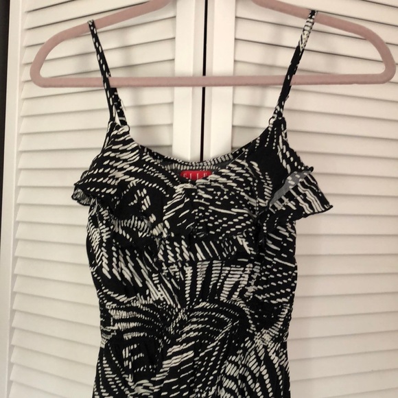 Black and white dress - Picture 1 of 3