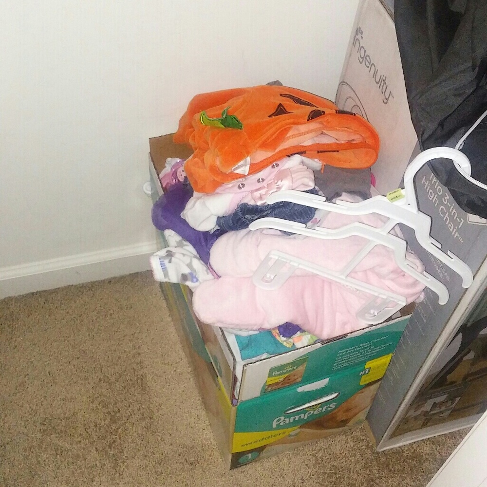 $20 Entire box of Newborn clothes