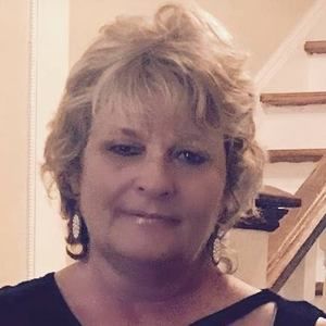 Meet your Posher, Stacy