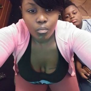 Meet your Posher, Deidra