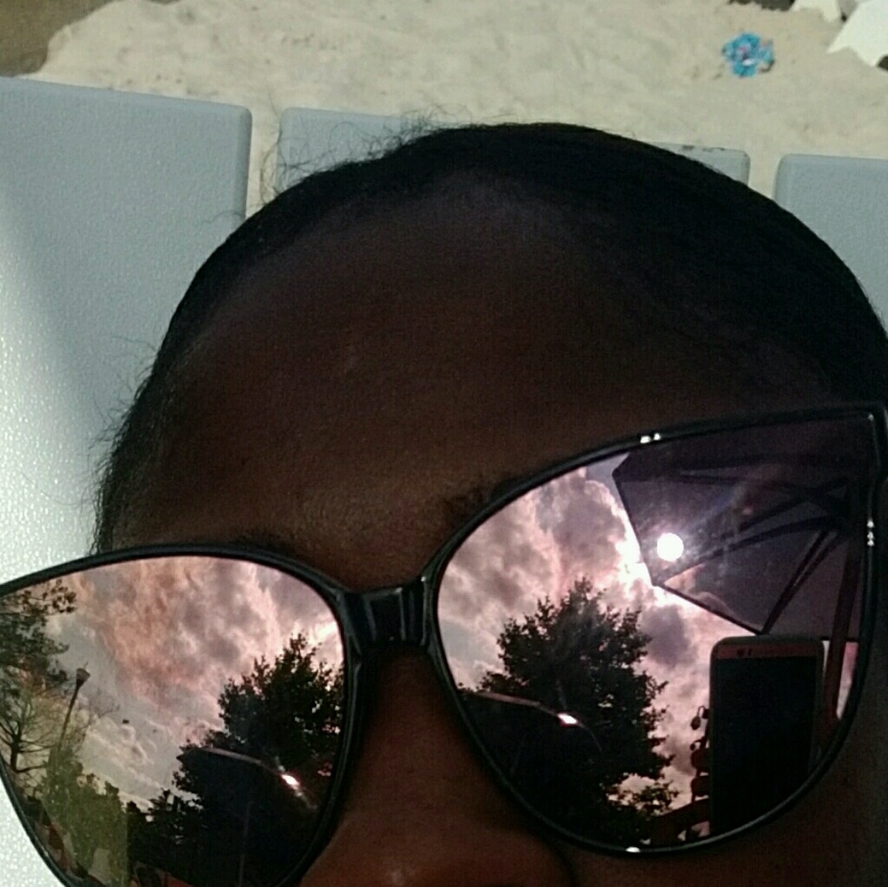 Meet your Posher, Adiaha